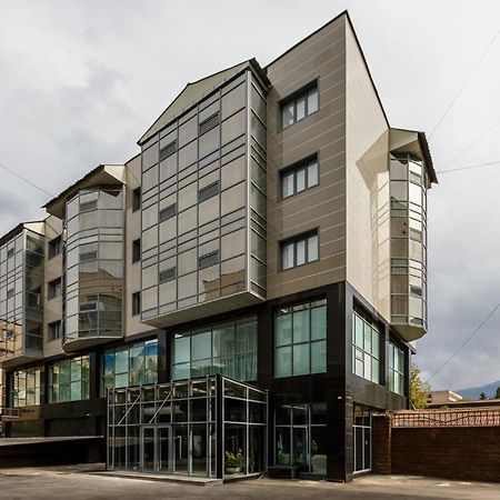 Shera Park Boutique Hotel Alma-Ata Exteriör bild