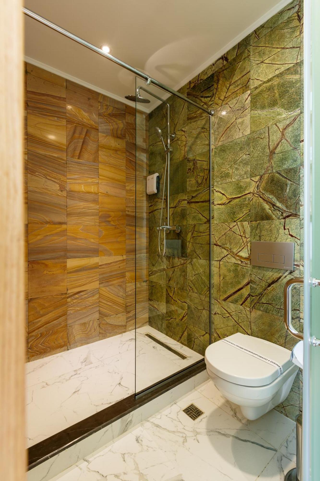 Shera Park Boutique Hotel Alma-Ata Exteriör bild